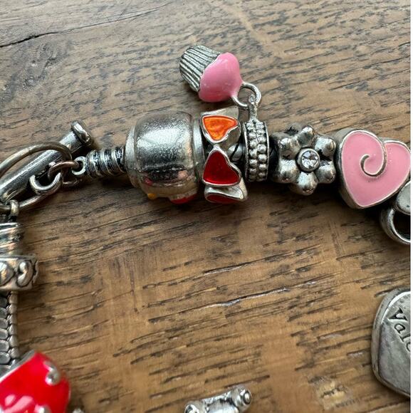Willabee & Ward February Toggle Charm Bracelet Valentine Heart Red Silver Tone - Picture 4 of 5